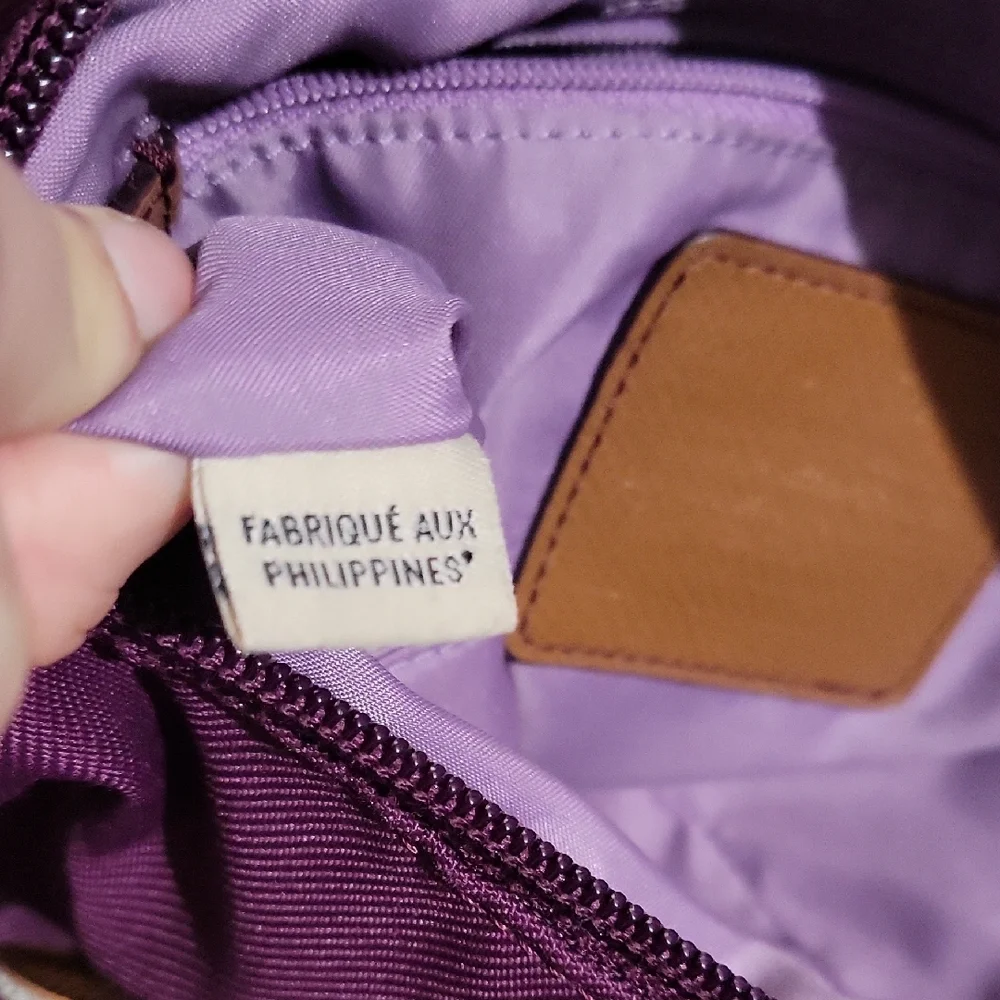 Vintage Coach Purple Crossbody Bag with Gold Hardware and Adjustable Straps - Picture 8 of 16